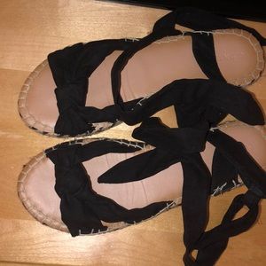 BLACK ESPANDRILLE SANDALS